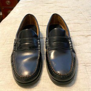 Bass Size 11 Black Loafers